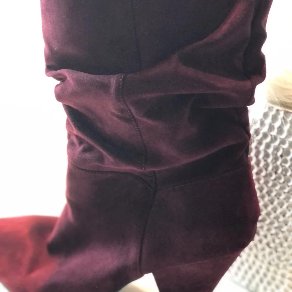 Elegant Burgundy Suede Women's Boots - Picture 8 of 11